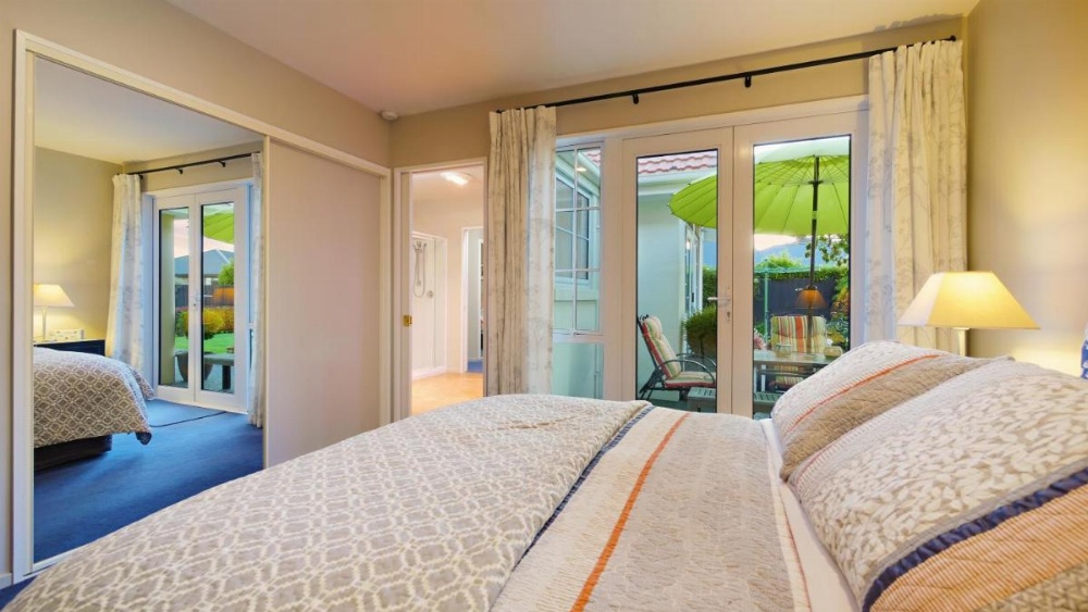Room image 4